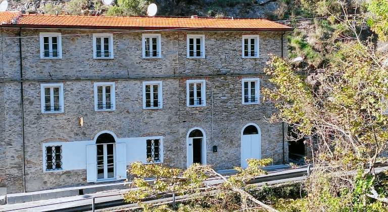 Gronda Via Vandelli Locazioni Turistiche - Private Tourist Rentals in Carrara
