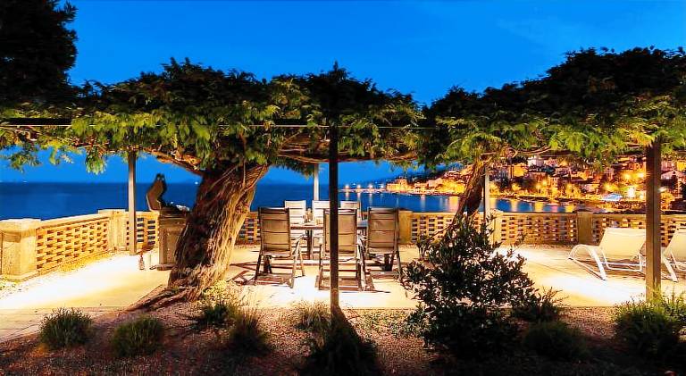Seaside Apartment Volosko on the beach in Opatija