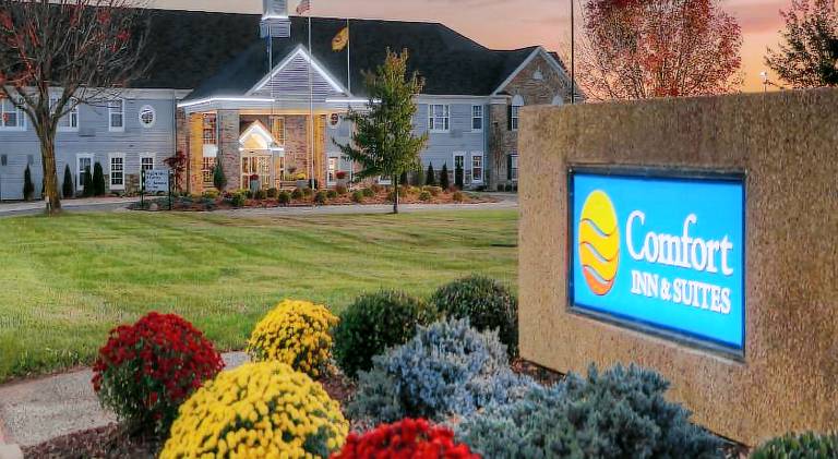 Comfort Inn & Suites and Conference Center in Mount Pleasant, MI