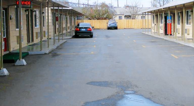 Cascade City Center Motel — photo 5