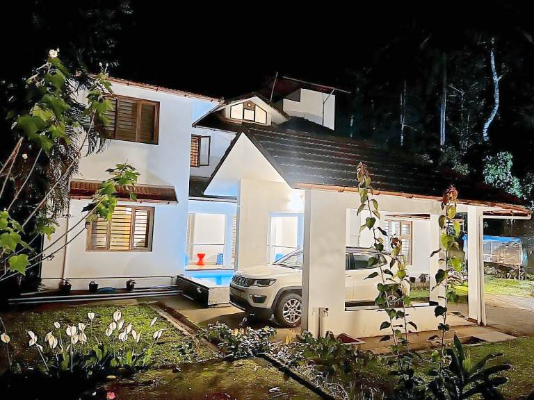 Vacation home with pool in Vythiri