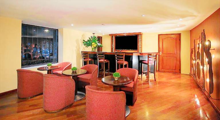 Hotel Windsor House Inn By GEH Suites — photo 3