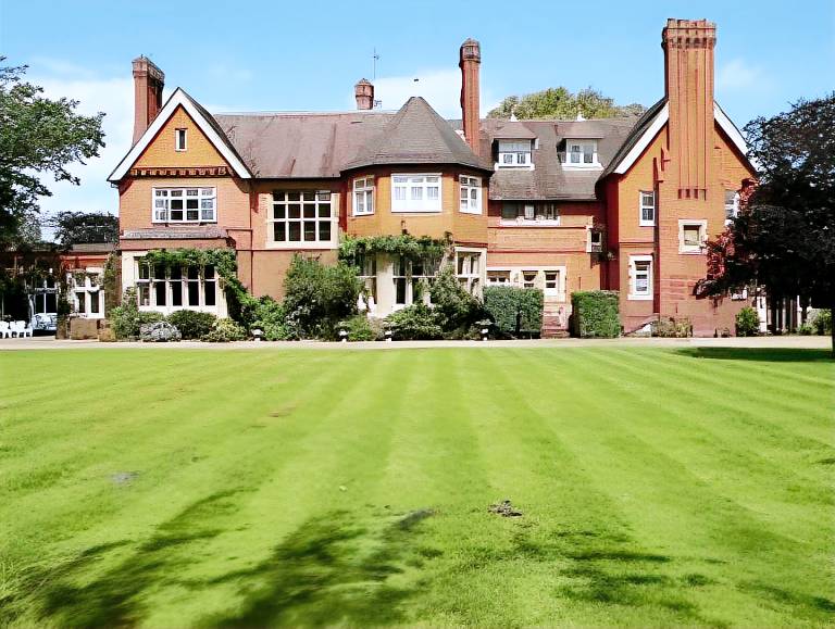 Cantley House Hotel in Wokingham