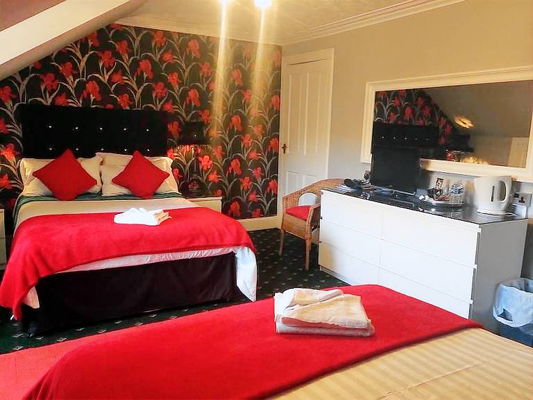 Bed and breakfast  Largs