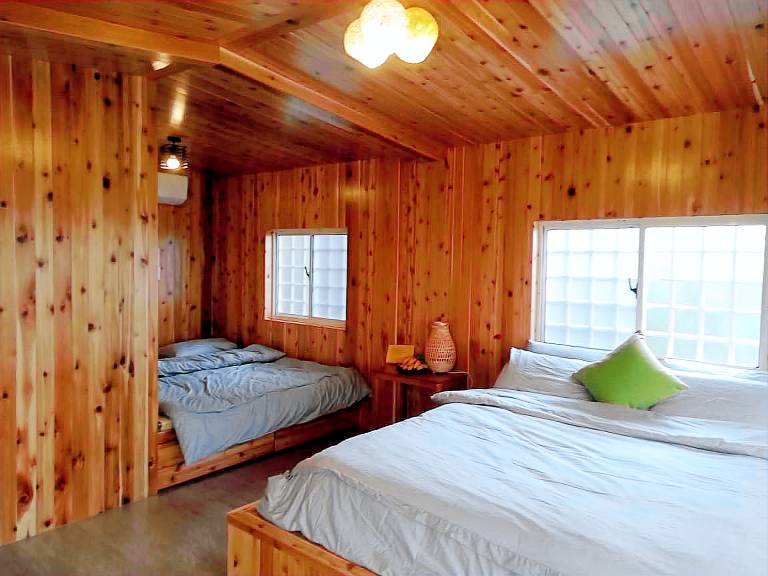 Bungalow with 2 rooms for 6 persons — photo 2