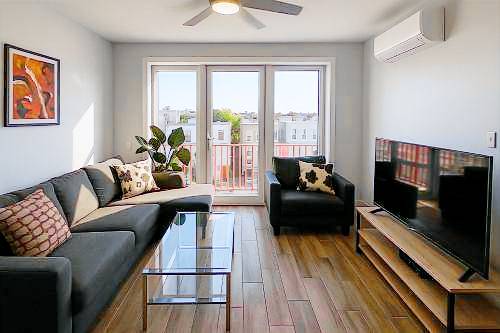 2000 m&sup2; Apartment mit Hotelservice