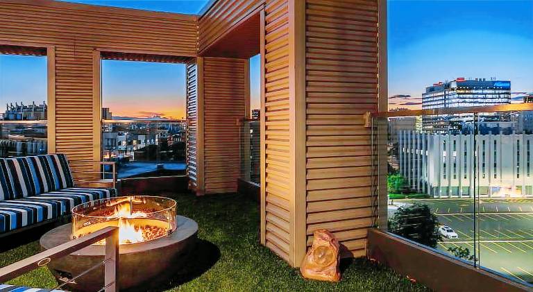 Rental apartment with patio, pool & barbecue — photo 3
