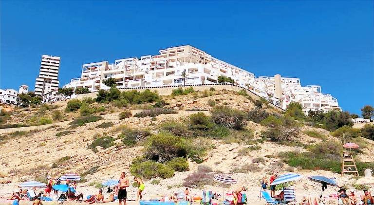 Rental apartment with pool | Next to the beach | Perfect for remote work | Dogs allowed — photo 4