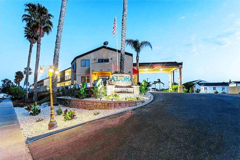Aloha Inn — photo 2