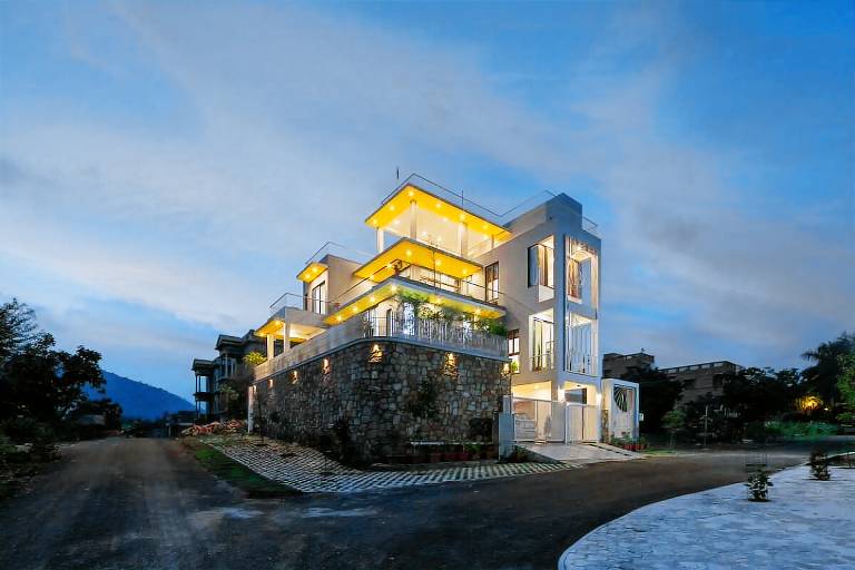 Wonderful villa with pool, BBQ & patio | Pets are welcome — photo 3
