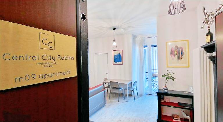 Rental apartment | Next to San Giacomo Maggiore | Pets are welcome — photo 3