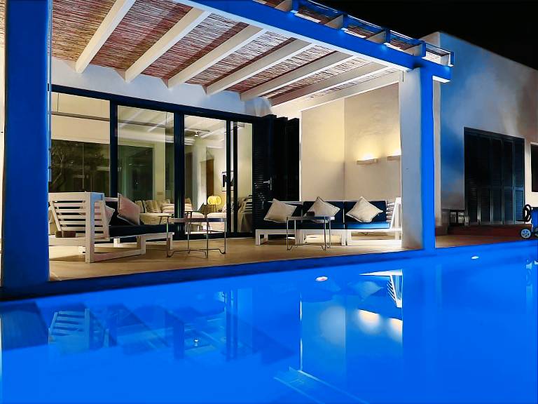 Fully equipped house with private pool & garden | Mountain view | Perfect for remote work | Pets are welcome — photo 3