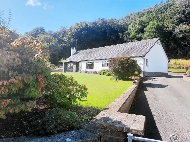 House  Bassenthwaite Lake