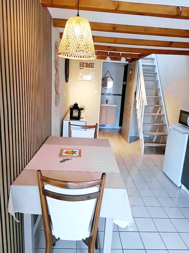 Vacation home with terrace & grill — photo 2