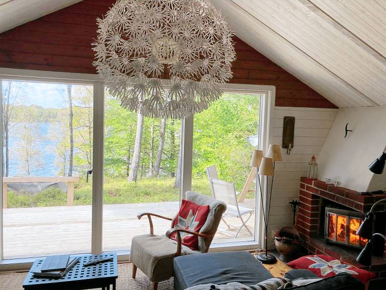 Vacation home with yard & grill | Pet-friendly — photo 4