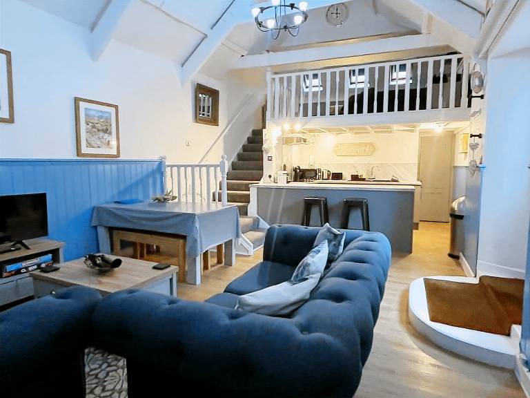 Apartment with terrace | Beach nearby | Pets are welcome in Tenby
