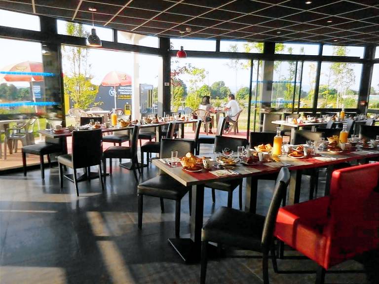 Fasthotel Montmarault — photo 3