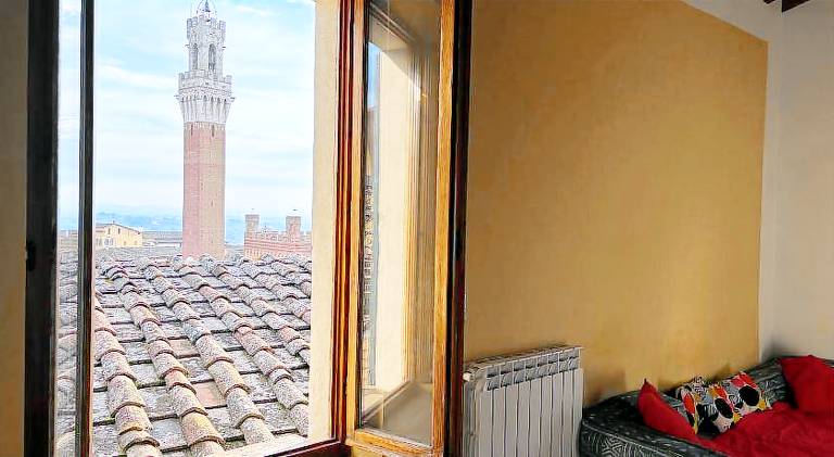 Il NIDO-Attico Siena Centro con vista Duomo e Torre Del Mangia — photo 3