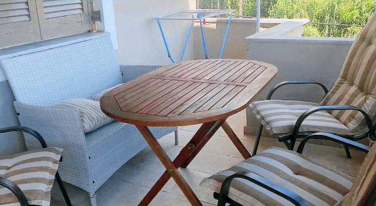 Lovely rental apartment with patio, pool & yard | Next to the beach | Pets allowed — photo 3