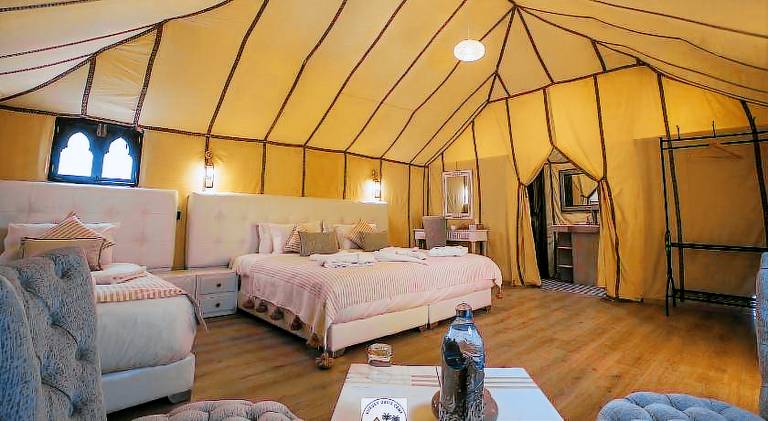 Luxury oasis camp — photo 2
