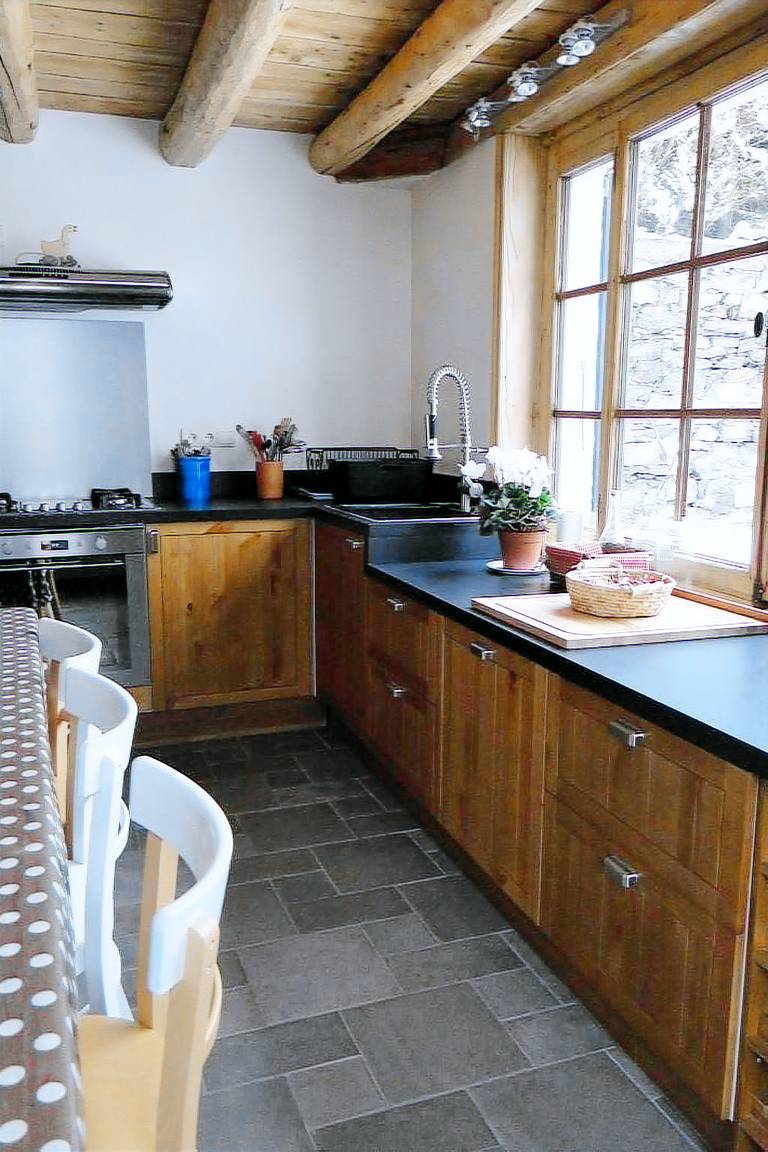 Fully equipped vacation home with barbeque, yard & patio | Pets are welcome — photo 3
