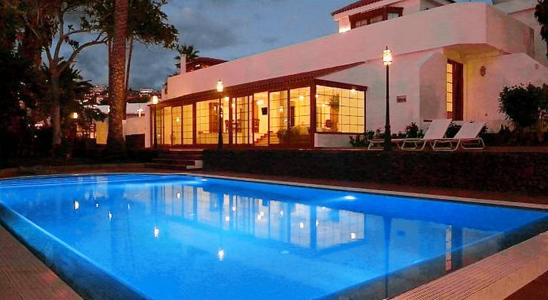 Villa with pool in Adeje