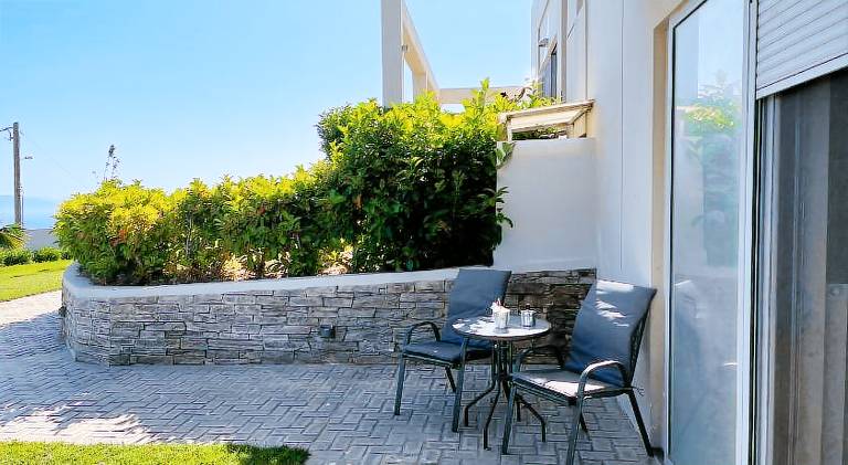 Holiday apartment with pool — photo 5