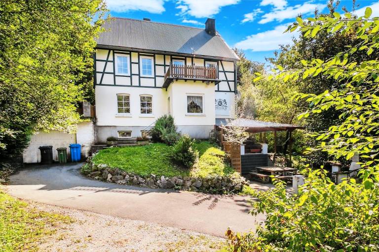House with grill, garden & terrace | Nature view in Kassel