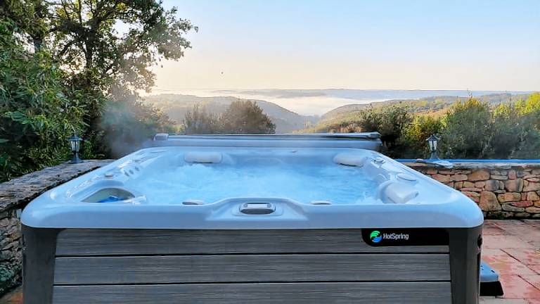 Luxury secluded chateau with pool and hot tub — photo 2