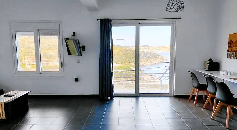 Vacation home with patio | Close to the beach | Dogs allowed — photo 2