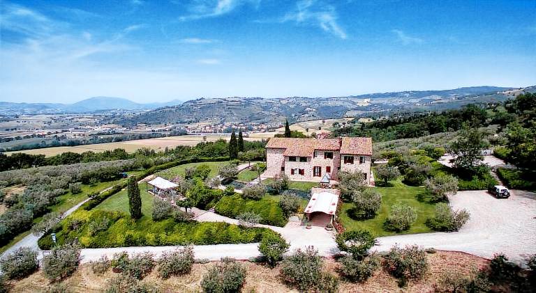 Child-friendly pleasant farm with private pool, barbeque & yard | Dogs allowed — photo 4