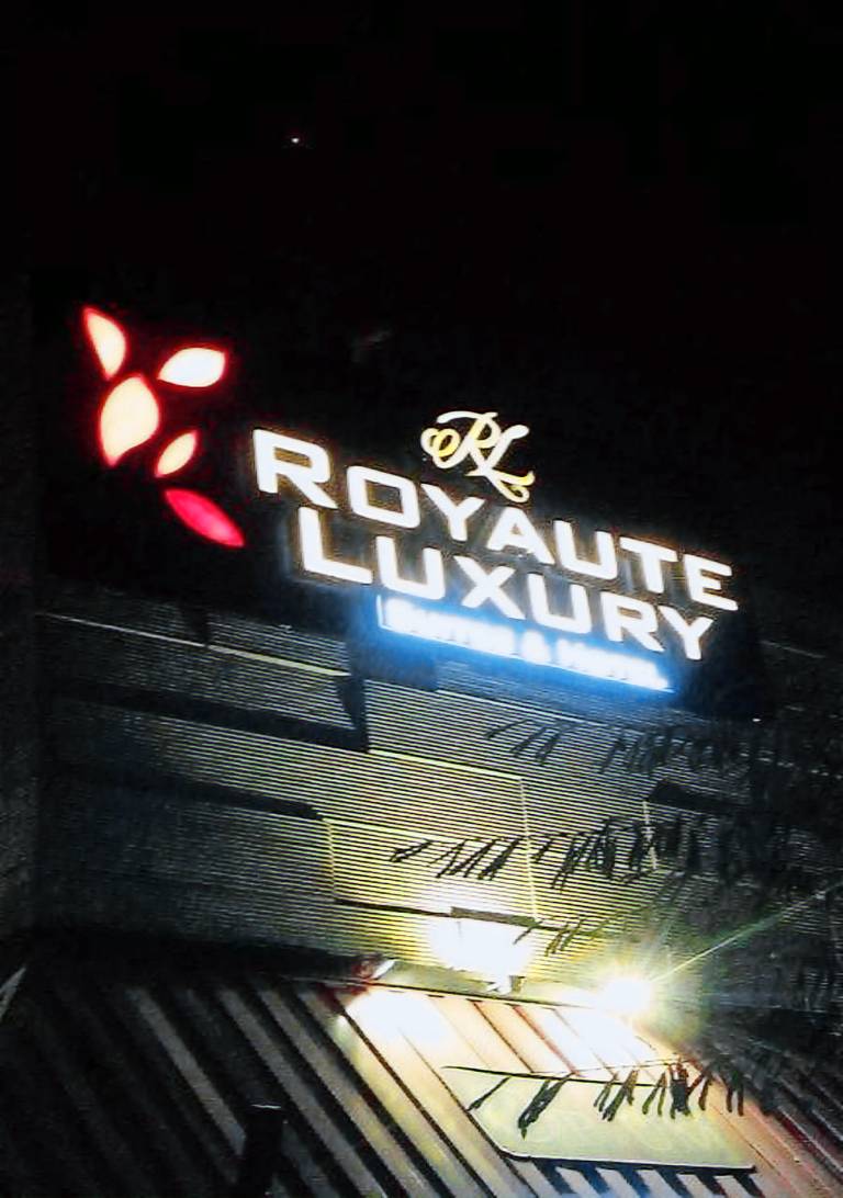 Royaute Luxury
