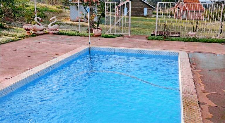 Beautiful dedicated room with pool & garden | Pets allowed — photo 3
