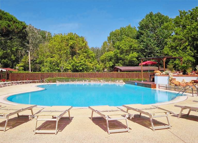 Ferienhaus in Tirrenia für max. 4 Personen Ferienhaus in Tirrenia für max. 4 Personen