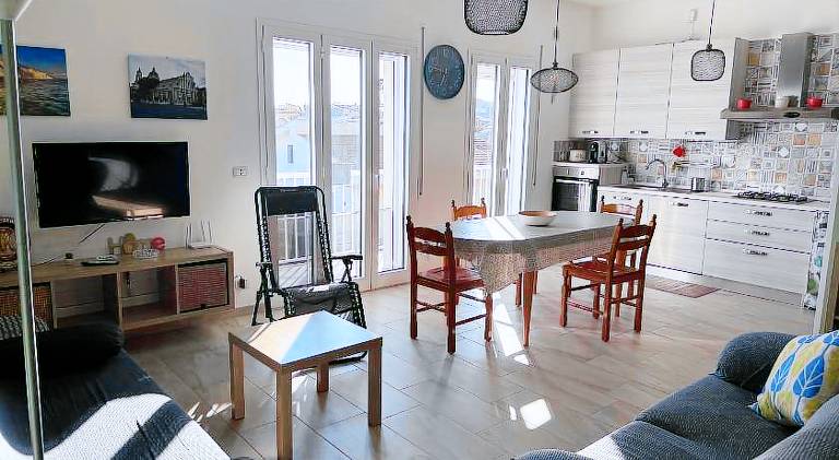 Holiday apartment with 2 rooms for 8 persons — photo 5