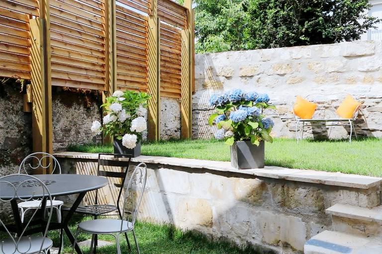 Apartment with barbeque, garden & patio — photo 3