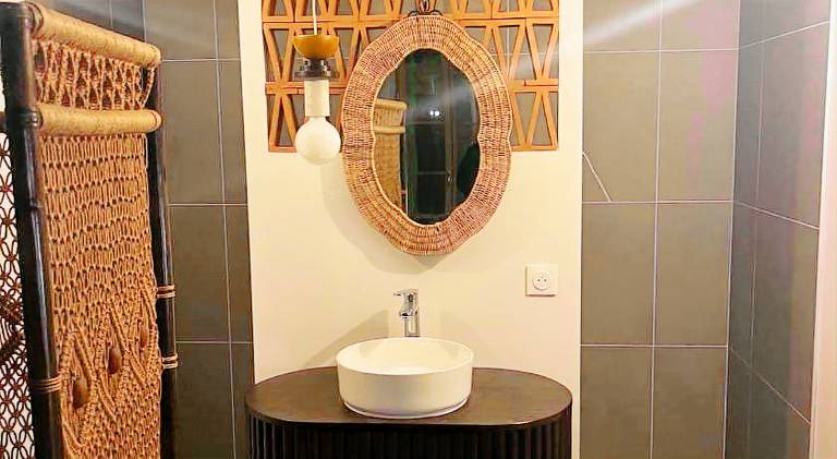 Chambre d'Hotes avec jacuzzi, Zaza la Maison — photo 3