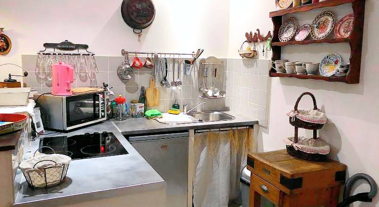Nice holiday apartment | Next to Popes' Palace | Pets are welcome — photo 5