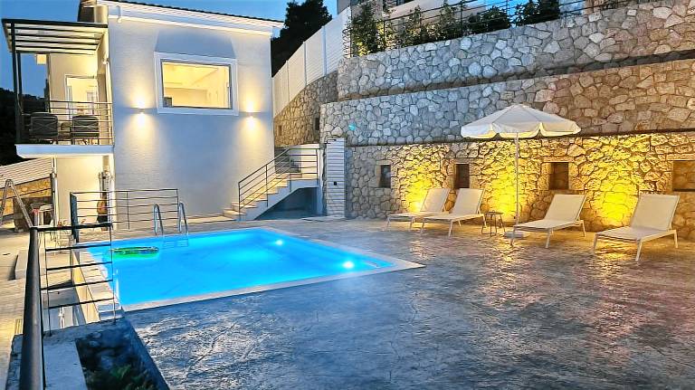 Villa Agios Nikitas