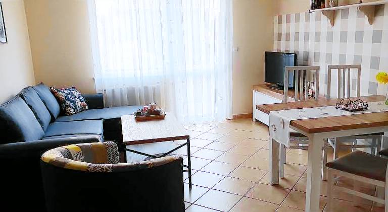 Rental apartment with terrace, garden & barbeque — photo 2