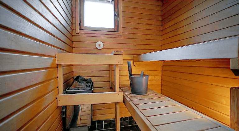 Serviced apartment with sauna — photo 4
