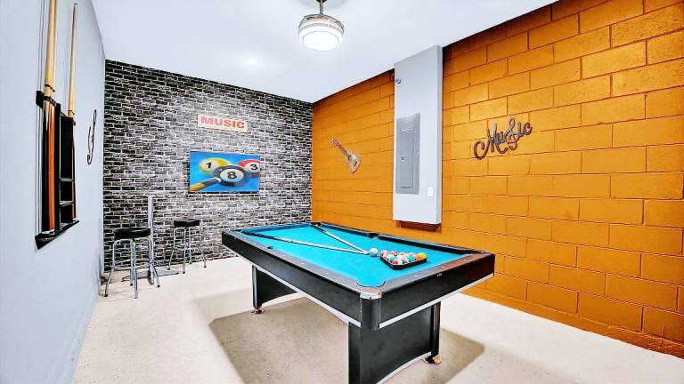 Children-friendly pleasant house with jacuzzi, barbeque & private pool | Pets are welcome — photo 2