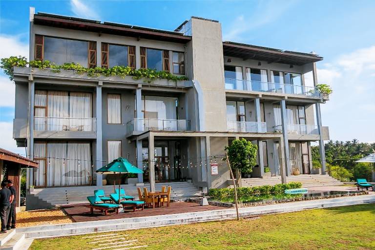 Six Elements Beach Villa