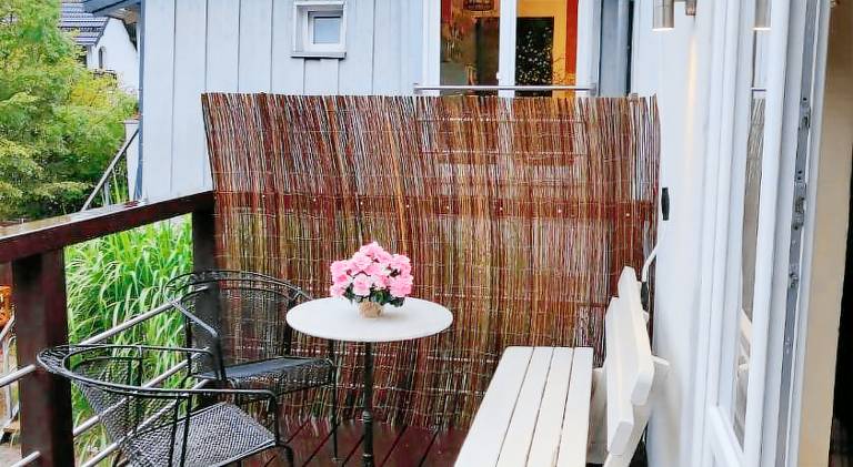 Apartment with hot tub — photo 4
