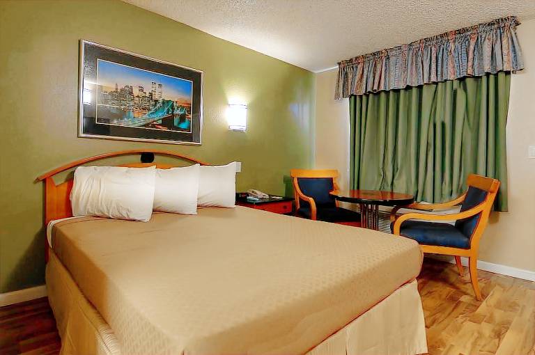 Motel  Bakersfield