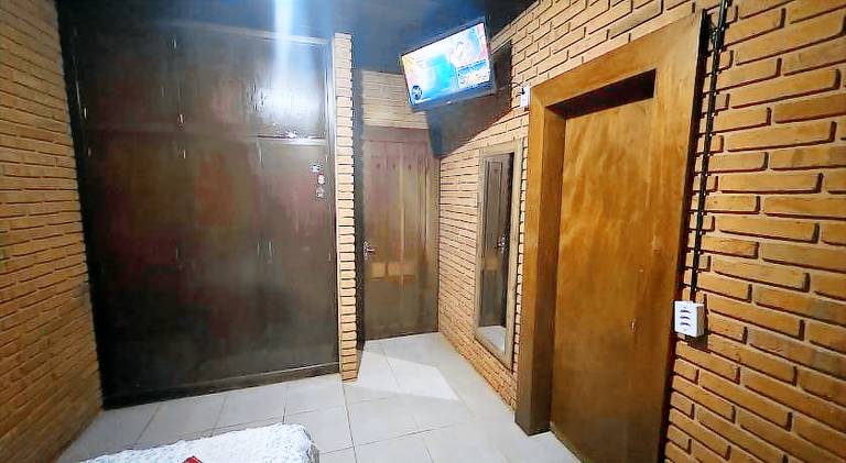 Quarto com banheiro privativo no Centro in Botucatu