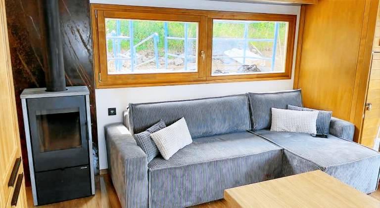 Luxury houseboat, Orlik Castle — photo 2