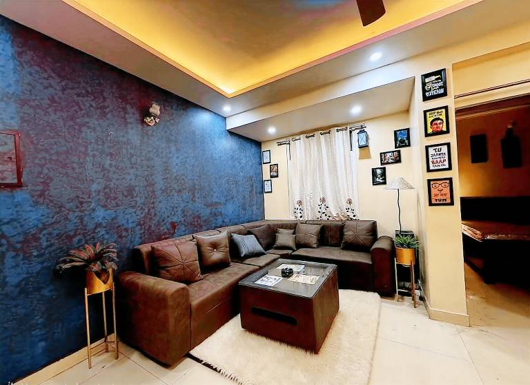 Vacation home with yard & patio in Noida
