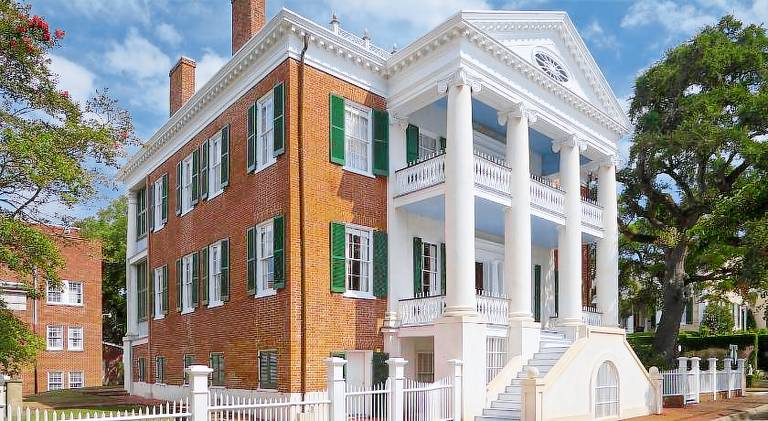 Choctaw Hall Bed & Breakfast in Natchez, MS