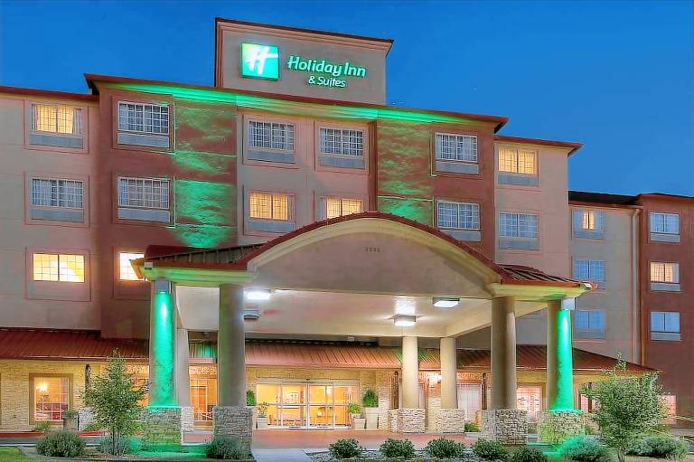 Holiday Inn & Suites Albuquerque Airport by IHG